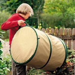 Fiskars® Kangaroo® Collapsible Garden Container